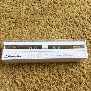 Sugar Paper swingline 3 hole punch brand new in box